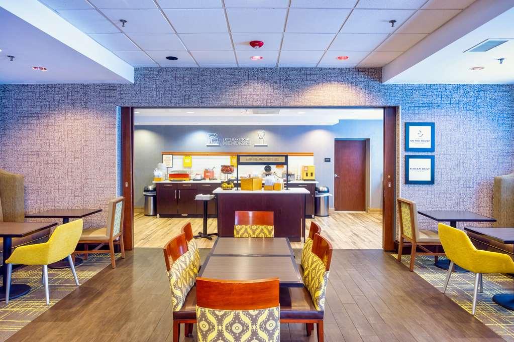 Hampton Inn Haverhill Nhà hàng bức ảnh